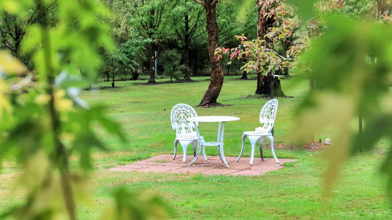 Beechworth Cedar Cottages Экстерьер фото