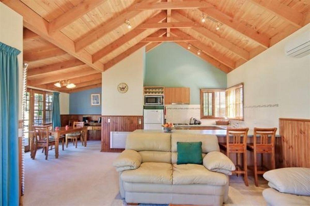 Beechworth Cedar Cottages Экстерьер фото